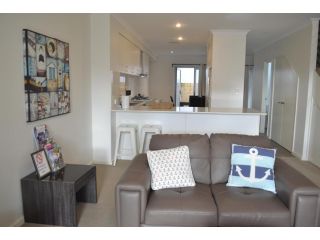 North Coogee Beach House Guest house, Fremantle - 5