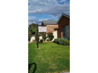 Numurkah Self Contained Apartments - The Saxton Apartment, Victoria - 3