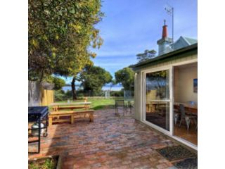 Nunkeri Guest house, Coles Bay - 4