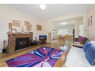 Oak And Pine Guest house, Apollo Bay - 3