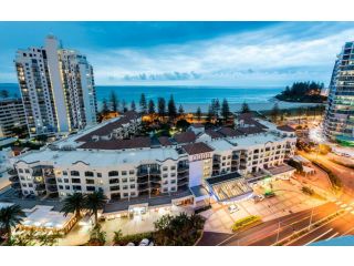 Oaks Gold Coast Calypso Plaza Suites Aparthotel, Gold Coast - 1