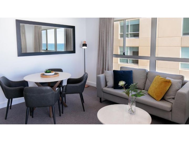 Oaks Glenelg Plaza Pier Suites Aparthotel, Adelaide - imaginea 11