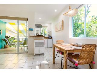 Oasis Luxe on Macrossan Street - Stylish Residence Apartment, Port Douglas - 1