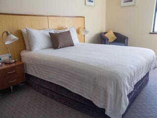 Ocean Beach Hotel Hotel, Perth - 2