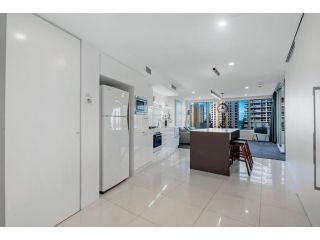 Ocean facing apartment in the Iconic Q1 building Apartment, Gold Coast - 5