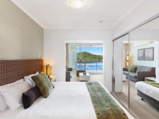 Ocean Panorama - 1 Bedroom Oceanview Apt Guest house, Ettalong Beach - 2