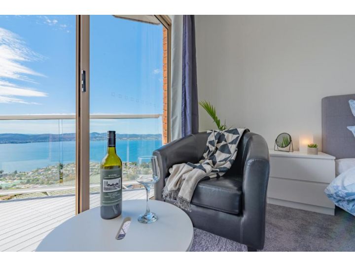 Nature & Relax House, Panoramic sea view, Free parking 37 Guest house, Hobart - imaginea 11