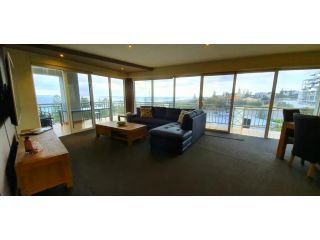 Ocean View Great Facilities&Views Apartment, Perth - 4