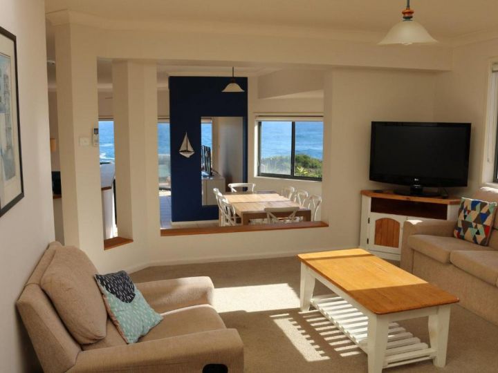 Ocean Views' 4 Ocean Street - air conditioned luxury with beautiful ocean views Apartment, Anna Bay - imaginea 4