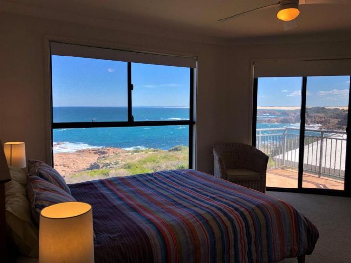 Ocean Views' 4 Ocean Street - air conditioned luxury with beautiful ocean views Apartment, Anna Bay - imaginea 9