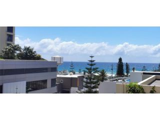 Surfers Paradise Beach Beside - Ocean View Apartment in Centre of Paradise - Beach Home Apartment, Gold Coast - 3