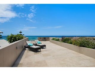 Oceanfront Penthouse, Stylish and Luxurious. Apartment, The Entrance - 5