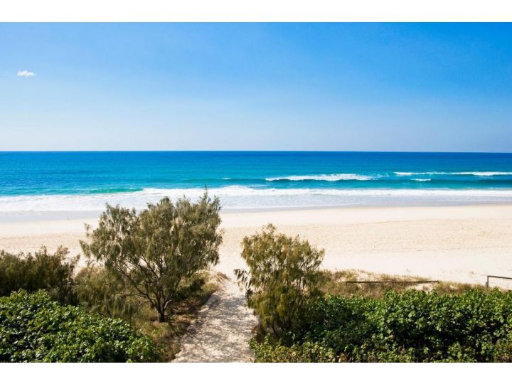 Oceanside Resort - Absolute Beachfront Apartments Aparthotel, Gold Coast - imaginea 1
