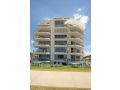 Oceanside Resort - Absolute Beachfront Apartments Aparthotel, Gold Coast - thumb 2