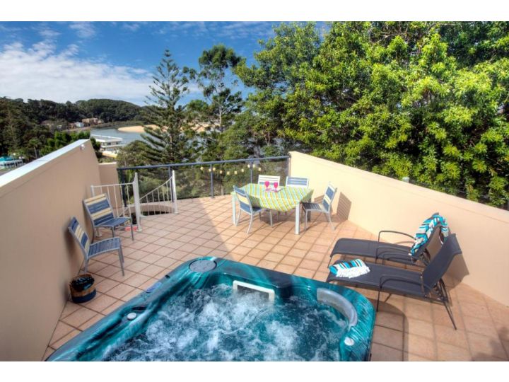 oceanview 6 with rooftop terrace & spa Apartment, Nambucca Heads - imaginea 2