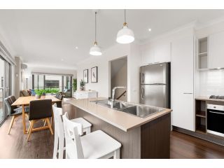 Olu, 2BR, 2BA townhouse. Close to everything Apartment, Mornington - 3