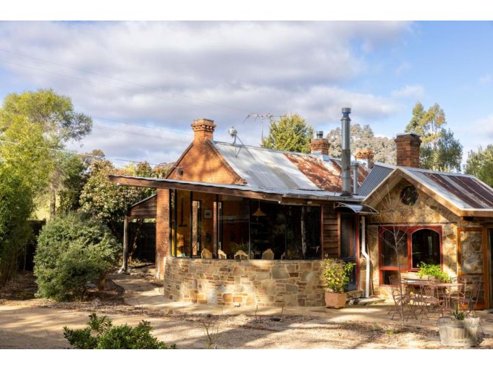 ON GOLDEN POINT - STONE COTTAGE IN CHEWTON Guest house, Victoria - imaginea 2