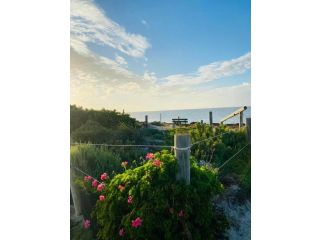 On the beach-Lucky Bay Guest house, South Australia - 3