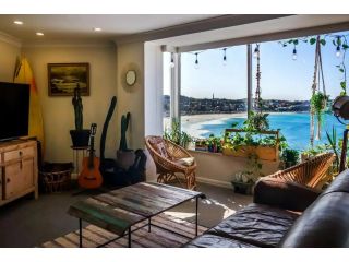 On Top Of The World Views at Sydney Dreams Serviced Apartments Bondi Apartment, Sydney - 5
