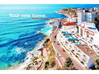 On Top Of The World Views at Sydney Dreams Serviced Apartments Bondi Apartment, Sydney - 4
