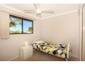 Oomoo 27 - Four Bedroom Townhouse - Close to Beaches! Guest house, Buddina - thumb 11