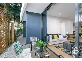 Oracle Resort Broadbeach â€“ 3 Bedroom Courtyard â€” Q Stay Apartment, Gold Coast - 1