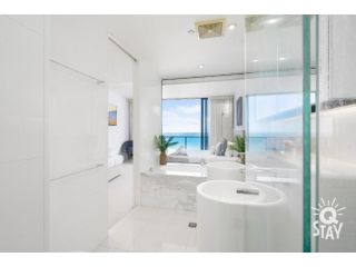 Oracle Resort Broadbeach - 4 Bedroom Sub Penthouse Ocean View Apartment - QSTAY Apartment, Gold Coast - 5