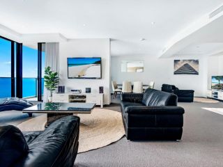 Oracle Resort Private 3 Bedroom Sub Penthouse Apartment, Gold Coast - 2