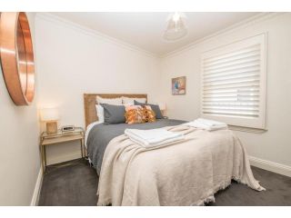 Orana Cottage - Walk to Town Guest house, Orange - 1