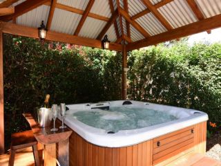 Orange Blossom Retreat Guest house, Kangaroo Valley - 1