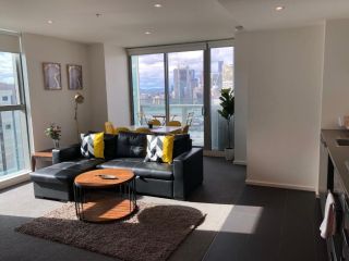 Orange Stay Premier Apartment, Melbourne - 5