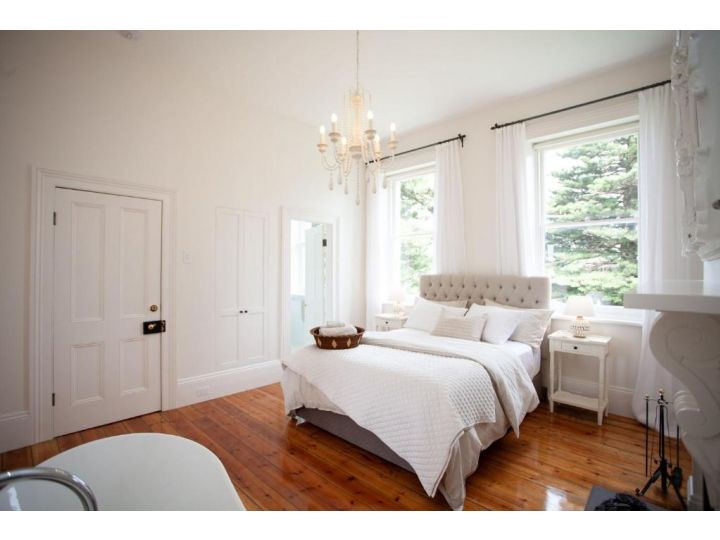OSMOND SUITE Old Market Inn Apartment, Port Fairy - imaginea 8