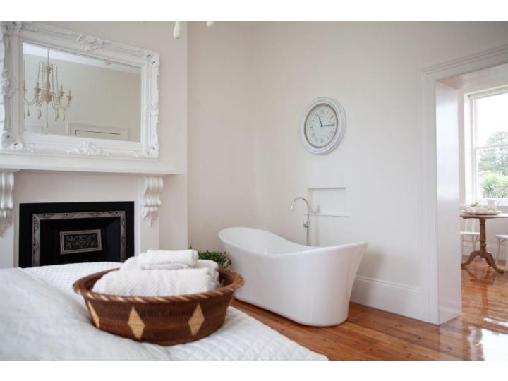 OSMOND SUITE Old Market Inn Apartment, Port Fairy - imaginea 5
