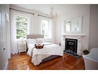 OSMOND SUITE Old Market Inn Apartment, Port Fairy - 4