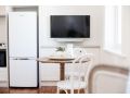OSMOND SUITE Old Market Inn Apartment, Port Fairy - thumb 13