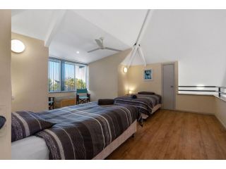 Osprey Holiday Village Unit 102 - Delightful 3 Bedroom Holiday Villa with a Pool in the Complex Villa, Exmouth - 5