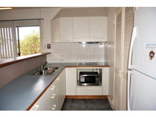 Osprey Holiday Village Unit 111 - Splendid 3 Bedroom Holiday Villa with a Pool in the Complex Villa, Exmouth - 5
