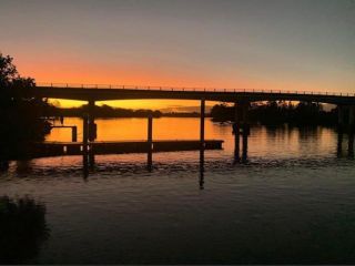 Osprey's Rest - waterfront with private jetty Guest house, New South Wales - 1