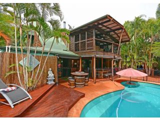 Bali on The Beach Absolute frontage-Lawn access Guest house, Queensland - 2