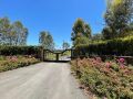 Outlook Hill Garden Estate Villa, Victoria - thumb 6
