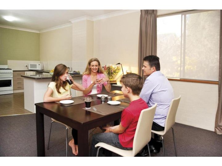 Oxley Court Serviced Apartments Aparthotel, Canberra - imaginea 3