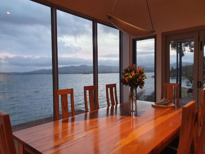 Oysterhouse - A Premium Luxury Experience Right by the Water Guest house, Tasmania - imaginea 6