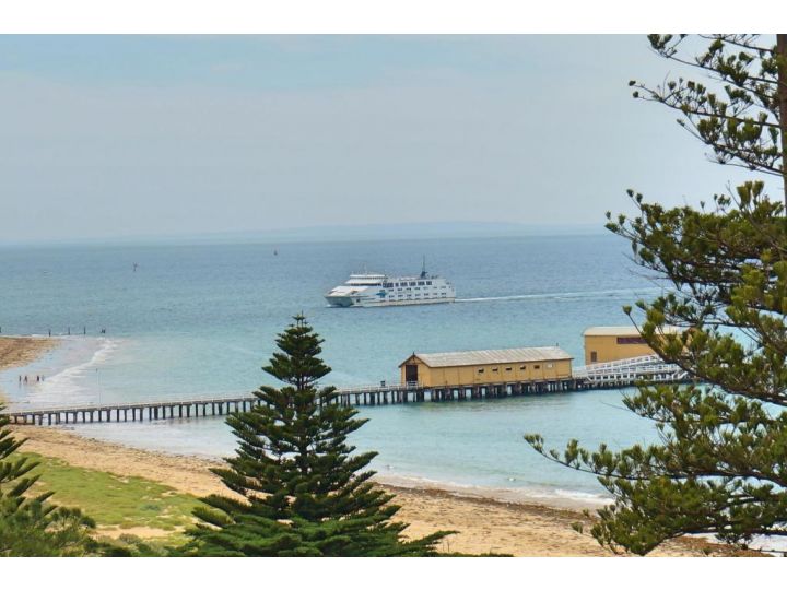 Ozone Tower Guest house, Queenscliff - imaginea 1