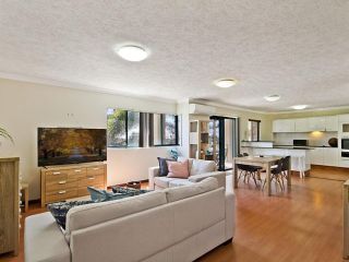 Pacific Place Unit 7 2 Graham Street Bilinga Apartment, Gold Coast - 2