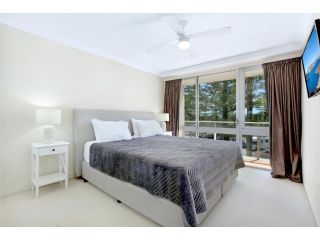 Pacific Regis Beachfront Holiday Apartments Aparthotel, Gold Coast - 5