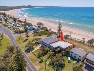 Pacifica 2 - Opposite the beach at Brooms Head Apartment, Brooms Head - 2