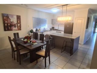 Paddington place close to Tavern Uni and Hospital Guest house, Townsville - 4