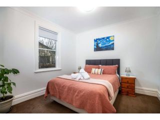 Paddington Villa 3 Close to town, Neat & Practical Apartment, Orange - 2