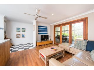 Palm Beachhouse Guest house, Point Lookout - 4