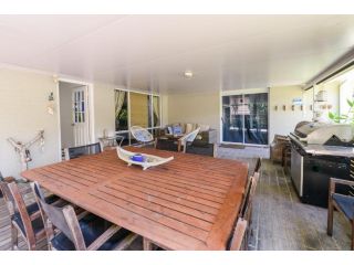 Palm Beachhouse Guest house, Point Lookout - 3